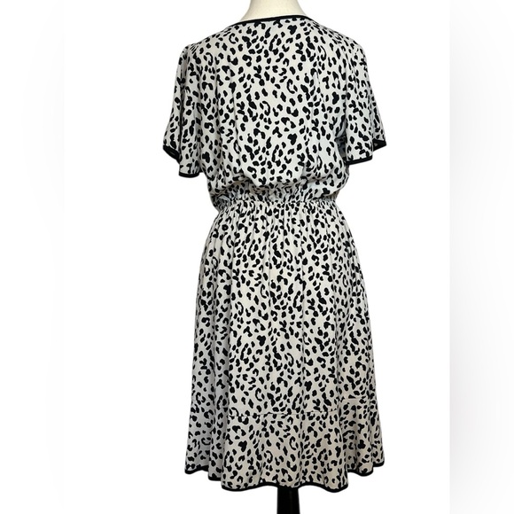 Slate and Willlow women’s size large Leopard Print faux Wrap Dress lined - Picture 7 of 13